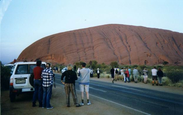 Uluru / Ayers Rock - východ slnka o 0642h.